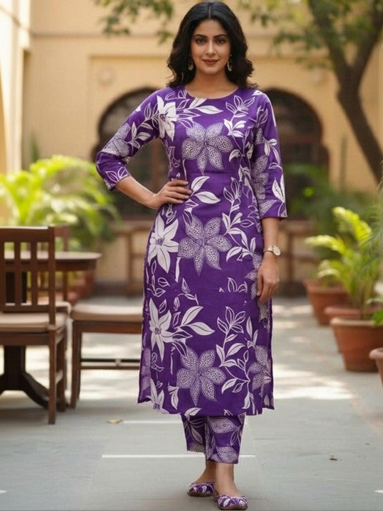 Women Floral Printed Regular Kurta with Trousers