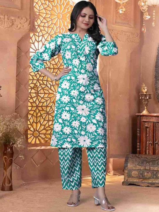 Women Floral Printed Cotton Kurta with Trousers