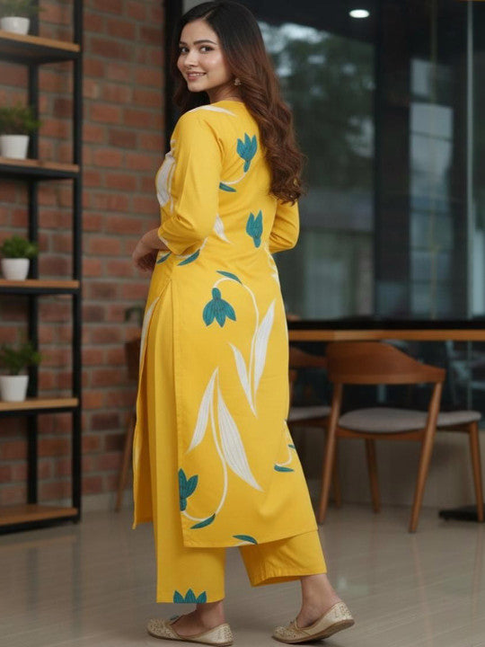Women Floral Printed Regular Kurta with Palazzos