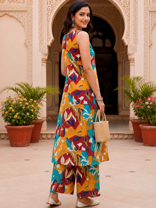 Women Floral Printed Regular Kurta with Palazzos