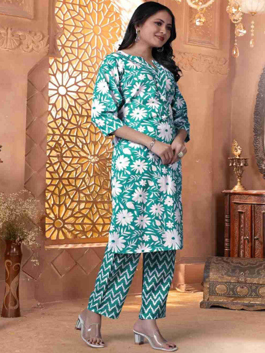 Women Floral Printed Cotton Kurta with Trousers