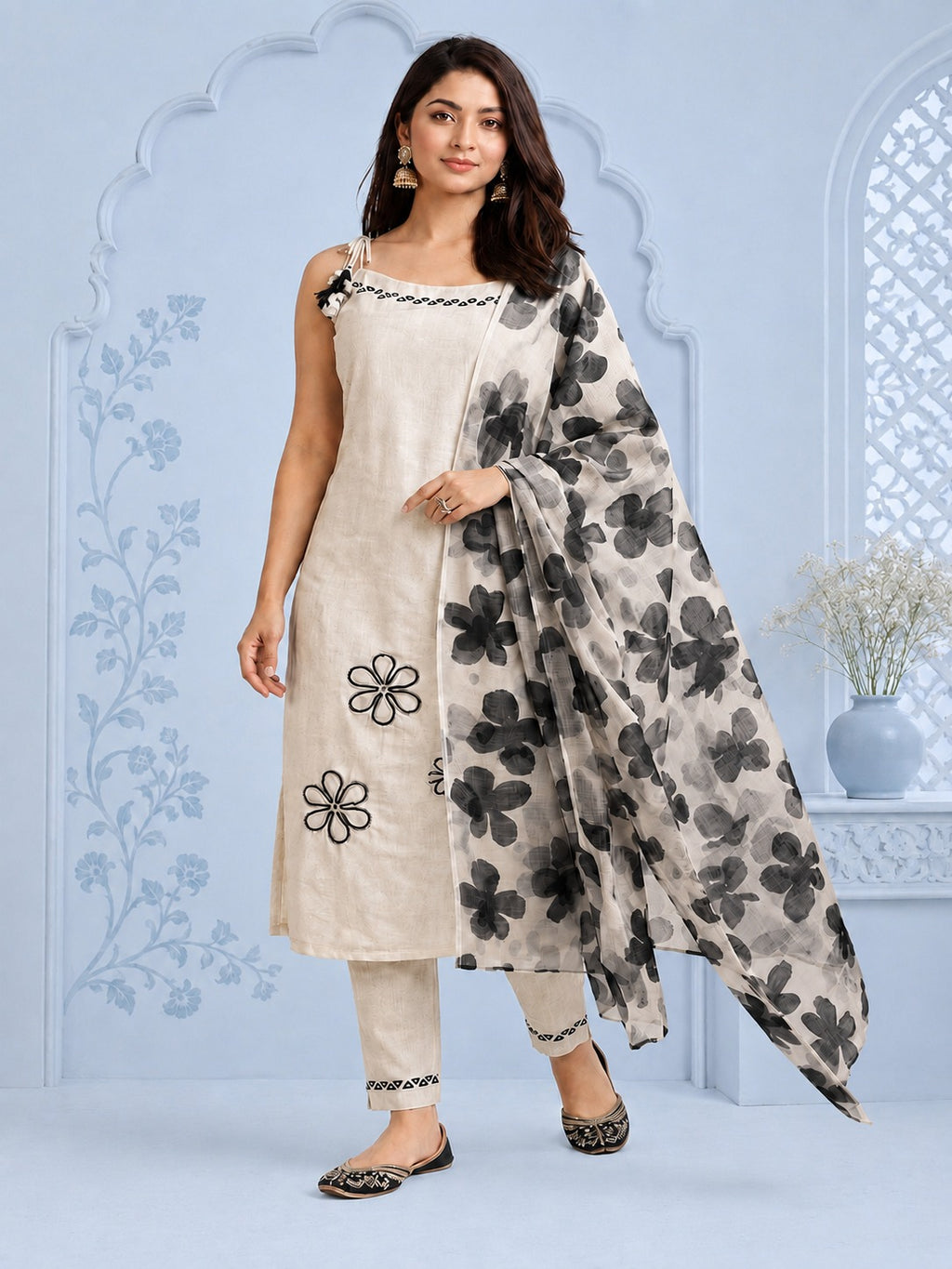 Women Floral Embroidered Regular Thread Work Kurta with Trousers & With Dupatta
